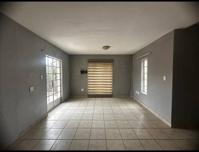 2 BEDROOM HOUSE FOR SALE IN BRAKPAN NORTH